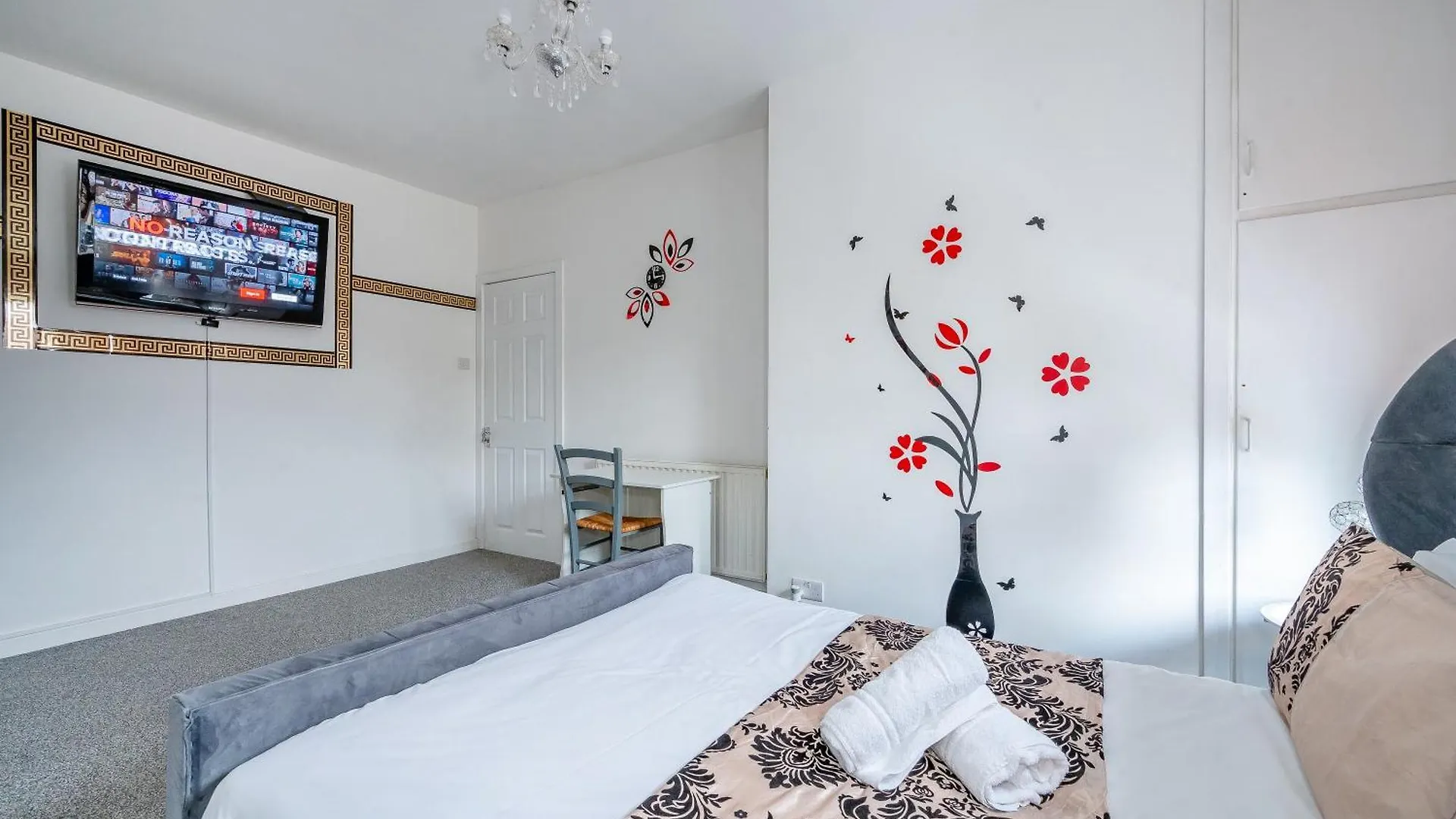 *Rb60Gp* For Your Most Relaxed & Cosy Stay + Free Parking + Free Fast Wifi * Морли